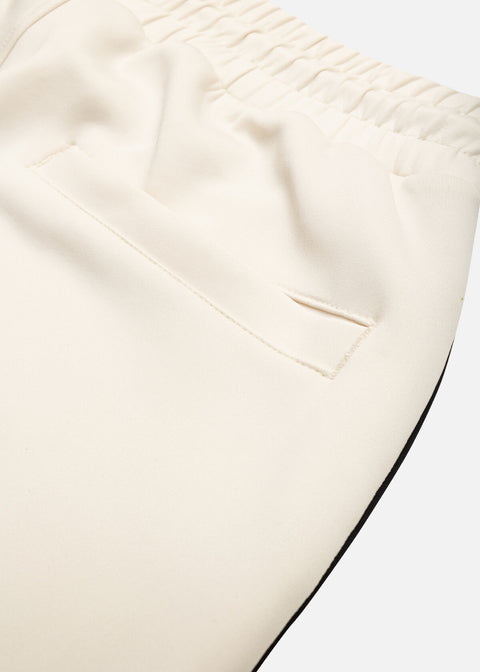 Off The Pitch Division Short Offwhite